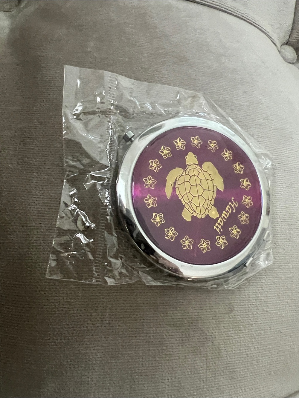 SEA TURTLE COMPACT TRAVEL MIRROR Purple Turtle Compact with Gold Accent